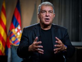 لابورتا يبدّل رأيه: برشلونة يحتاج تعاقدات ليكون أكثر تنافسية