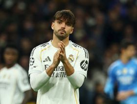 أسينسيو يعود إلى تدريبات ريال مدريد بعد أزمة صحية قوية