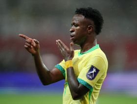دونغا: فينيسيوس "المُبدع" غير مناسب لقيادة البرازيل لهذا السبب