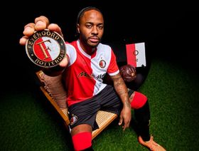 رحيم ستيرلينغ يُجبر فينوورد على نقل تدريباته من هولندا إلى بلجيكا