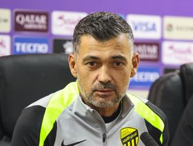 سيرجيو كونسيساو يؤكد أهمية كريم بنزيما قبل مواجهة "قوية" أمام الشرطة