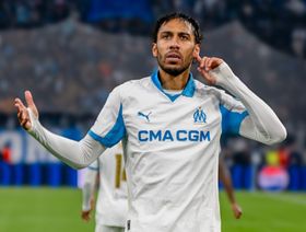 شاهد.. أوباميانغ يقود مارسيليا لفوز مثير على نيوكاسل بدوري أبطال أوروبا