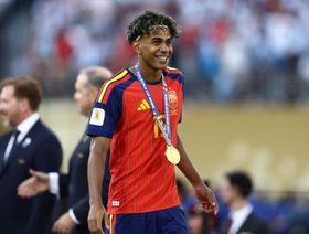 قميص منتخب إسبانيا "الأقل قيمة" بين عمالقة العالم