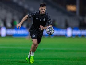 شاهد.. حمد الله يُهدر أغرب فرص الموسم بالدوري السعودي