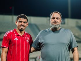 نوتنغهام فورست يصدم توتنهام ويجدد لنجمه الأول بعقد قياسي