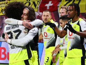 بوروسيا دورتموند يخطف نقطة من لايبزيغ في الوقت الضائع