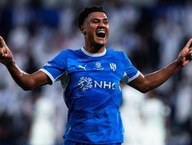 واتكينز بعد هز شباك الأهلي: جمهور الهلال استثنائي
