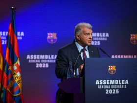 جوان لابورتا يحذر برشلونة من نيوكاسل: الإنجليز يوجّهون ضربات قاضية