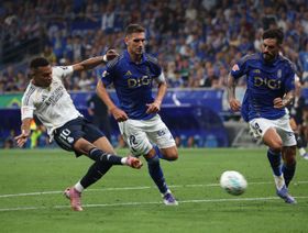 جدل كبير يصاحب هدف مبابي وصحف كتالونيا تكشر عن أنيابها