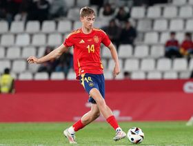 هويسن: هذا ما يريده مني تشابي وأحلم بأن أكون "راموس الجديد"