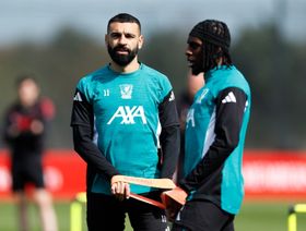 صلاح على مقاعد البدلاء في مباراة ليفربول وباريس سان جيرمان