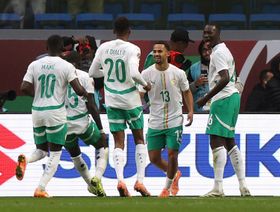 شاهد.. خطأ الحارس المالي يقود السنغال إلى نصف نهائي كأس إفريقيا