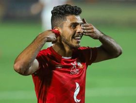 الأهلي يستعيد هدافه السابق شريف.. والزمالك يلجأ إلى "شريف الآخر"