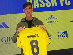 النصر السعودي يضمّ العراقي حيدر عبد الكريم "لاعب المستقبل"