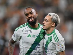 شاهد.. الأهلي يهزم ضمك ويضغط على النصر والهلال في قمة دوري روشن