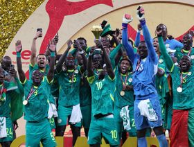 حارس السنغال يكشف كواليس "معركة المناشف" في نهائي إفريقيا