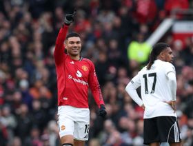 مانشستر يونايتد يحدد "المرشح الأول" لخلافة كاسيميرو