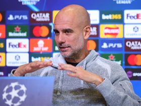 بيب غوارديولا: لا يوجد نجم عالمي متواضع مثل هالاند