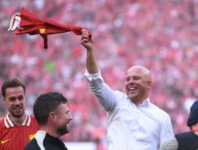 سلوت يدخل تاريخ الدوري الإنجليزي بأعلى نسبة تسجيل مع ليفربول