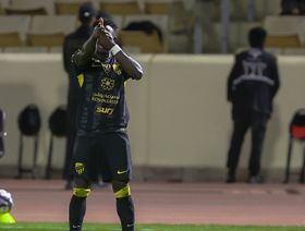 شاهد.. تعادل إيجابي في الشوط الأول بين الاتحاد ونيوم بالدوري السعودي