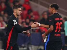 عودة توريس وغياب كريستنسن عن برشلونة بمواجهة أولمبياكوس