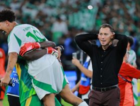 "لا يمت للحقيقة بصلة".. الأهلي يرد بشكل عنيف على رحيل يايسله