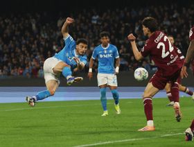 شاهد.. نابولي يحقّق فوزاً صعباً على تورينو بالدوري الإيطالي