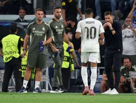 ألونسو مدرب ريال يتحدث عن تأثير مبابي المذهل ويتوعد كارفاخال