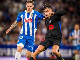 إسبانيول يتخذ قراراً ديكتاتورياً ضد رموز برشلونة في الديربي