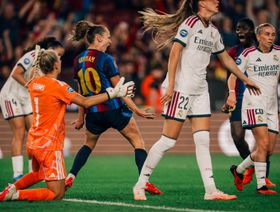 برشلونة يسحق ريال مدريد 7-0 في "كلاسيكو السيدات"