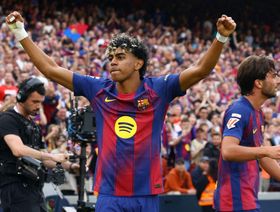 لامين يامال يحطم رقم أسطورة ريال مدريد في مئويته بالدوري الإسباني