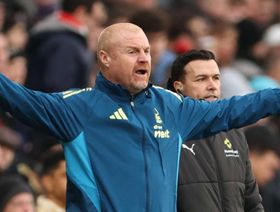 نوتنغهام يعلن إقالة شون دايتش ويبحث عن مدرب رابع