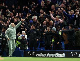 لماذا طُرد ماريسكا خلال فوز تشيلسي المثير على ليفربول؟