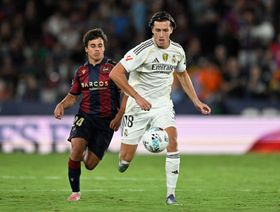 كاريراس يعادل رقماً مميزاً لراموس ويهدد "قلوب دفاع" ريال مدريد