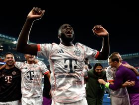 المدافع الفرنسي أوباميكانو يقول "نعم" لريال مدريد