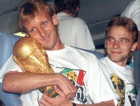 وفاة بريمه صاحب هدف فوز ألمانيا بكأس العالم 1990