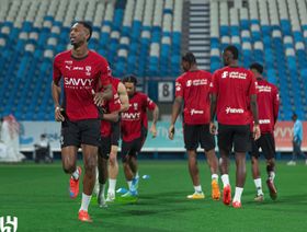 تشكيلة الهلال المتوقعة أمام نيوم.. مَن يعوّض بنزيما والدوسري؟