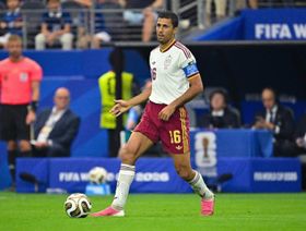 تقارير: برشلونة يقدم عرضه "الثالث" لضم رودري من مانشستر سيتي