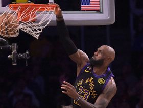 ليبرون جيمس يتصدر قائمة الأكثر تحقيقاً للانتصارات في NBA عبر التاريخ