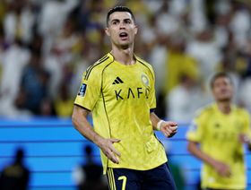 شاهد.. رونالدو يغيب عن مراسم التتويج والجبالي أفضل لاعب في دوري أبطال آسيا 2