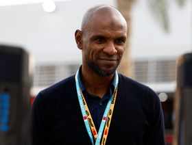 ببيان مؤثر.. لاعب برشلونة السابق أبيدال ينفي خبر وفاته