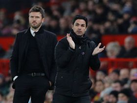 مدرب العام في الدوري الإنجليزي.. "المؤقت" كاريك يناطح أرتيتا وغوارديولا