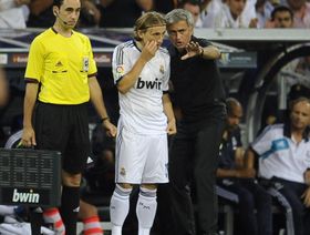 مودريتش فعلها مرتين.. من أشهر اللاعبين الذين تمردوا على أنديتهم؟