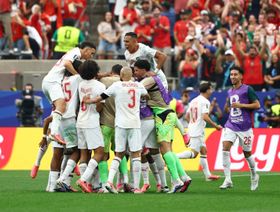 شاهد.. المغرب أول المتأهلين لربع نهائي كأس العالم بقذيفتي أوناحي