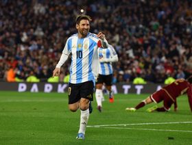 نجم ريال مدريد يضع وشماً بسبب ميسي.. ما القصة؟