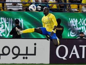 لتلبية طلب بنزيما.. الاتحاد يحاول استعارة ماني من النصر