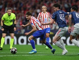 الشوط الأول.. أرسنال يتقدم على أتلتيكو مدريد بركلة جزاء