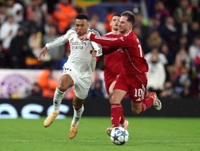 لماذا ستحرم قاعدة غريبة ليفربول من استقبال ريال مدريد في دوري الأبطال؟
