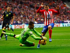 في الساعة الأخيرة.. نيوم يعوض بولكا المصاب بحارس برتغالي