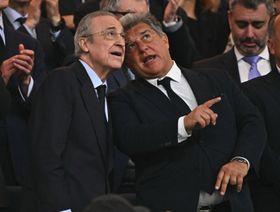 ريال مدريد يشعل قضية نيغريرا ويطالب برشلونة بفواتير 10 سنوات